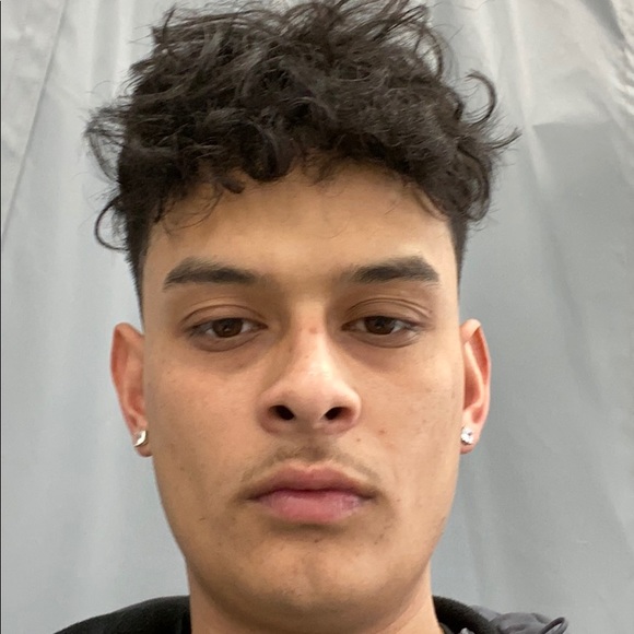 Meet your Posher, Jonathan - Picture 1 of 1